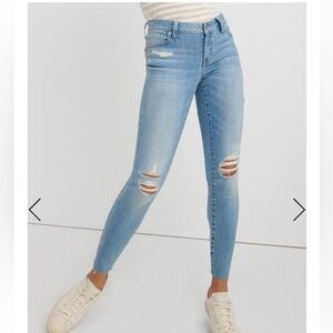Lucky Brand Lolita Skinny Destroyed Raw Hem Light Wash Jeans 4/27